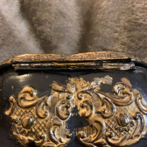 1939 Republic of Maldives Gold Tone Ornate Heart Shaped Vintage Trinket Box Rose - Picture 6 of 12